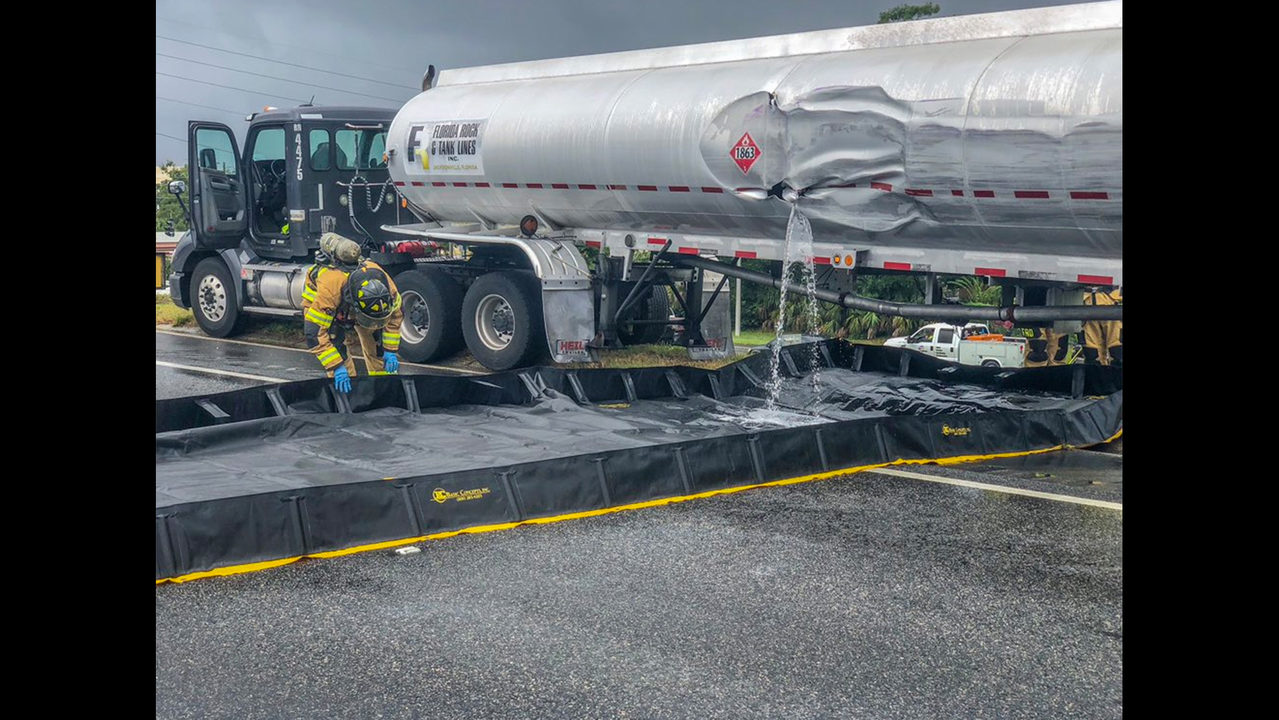 Photos Tanker truck gas leak shuts down I95 in Jacksonville WJAXTV